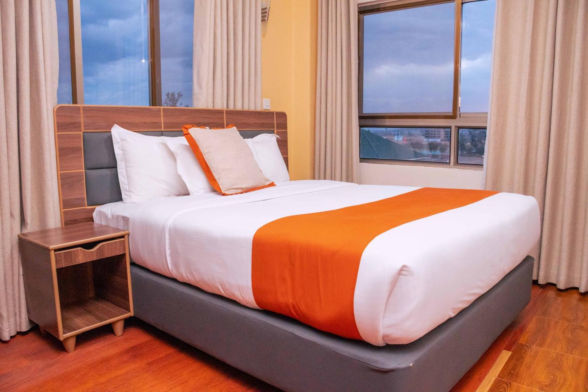 Buraha Zenoni Hotel And Resort ناكورو المظهر الخارجي الصورة