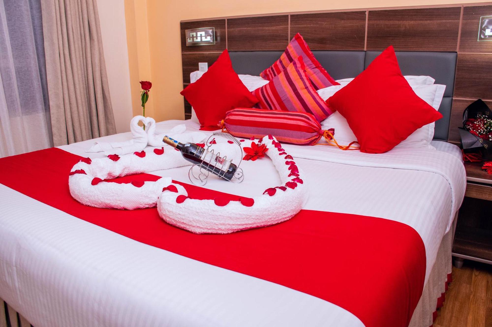 Buraha Zenoni Hotel And Resort ناكورو المظهر الخارجي الصورة