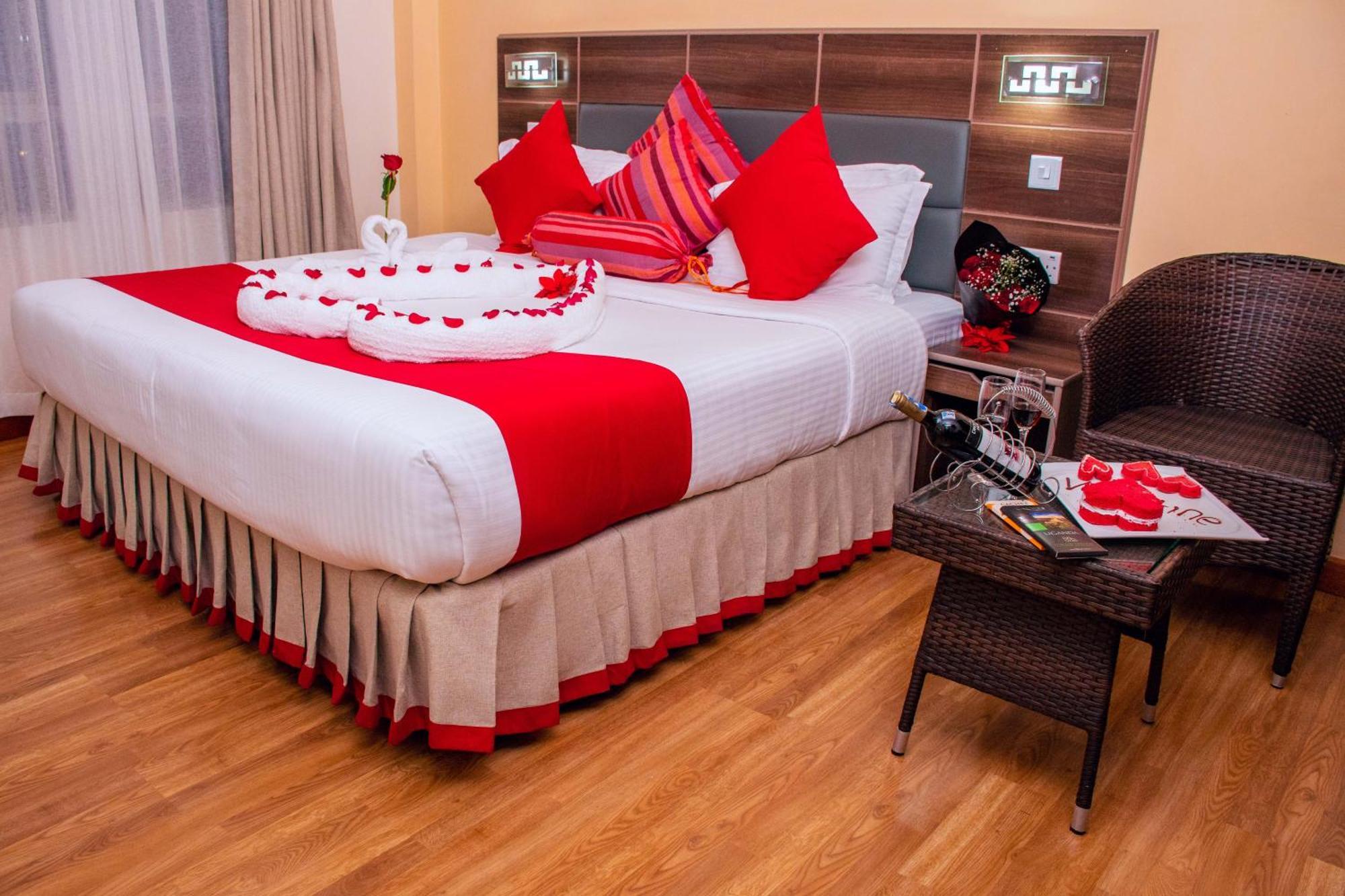 Buraha Zenoni Hotel And Resort ناكورو المظهر الخارجي الصورة