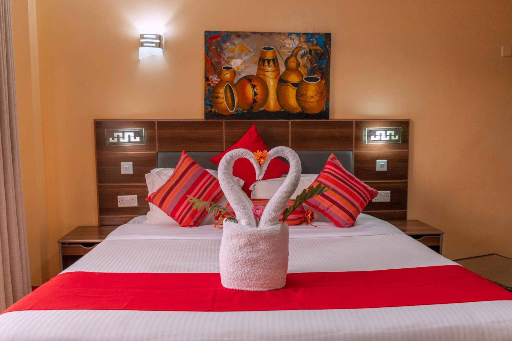 Buraha Zenoni Hotel And Resort ناكورو المظهر الخارجي الصورة