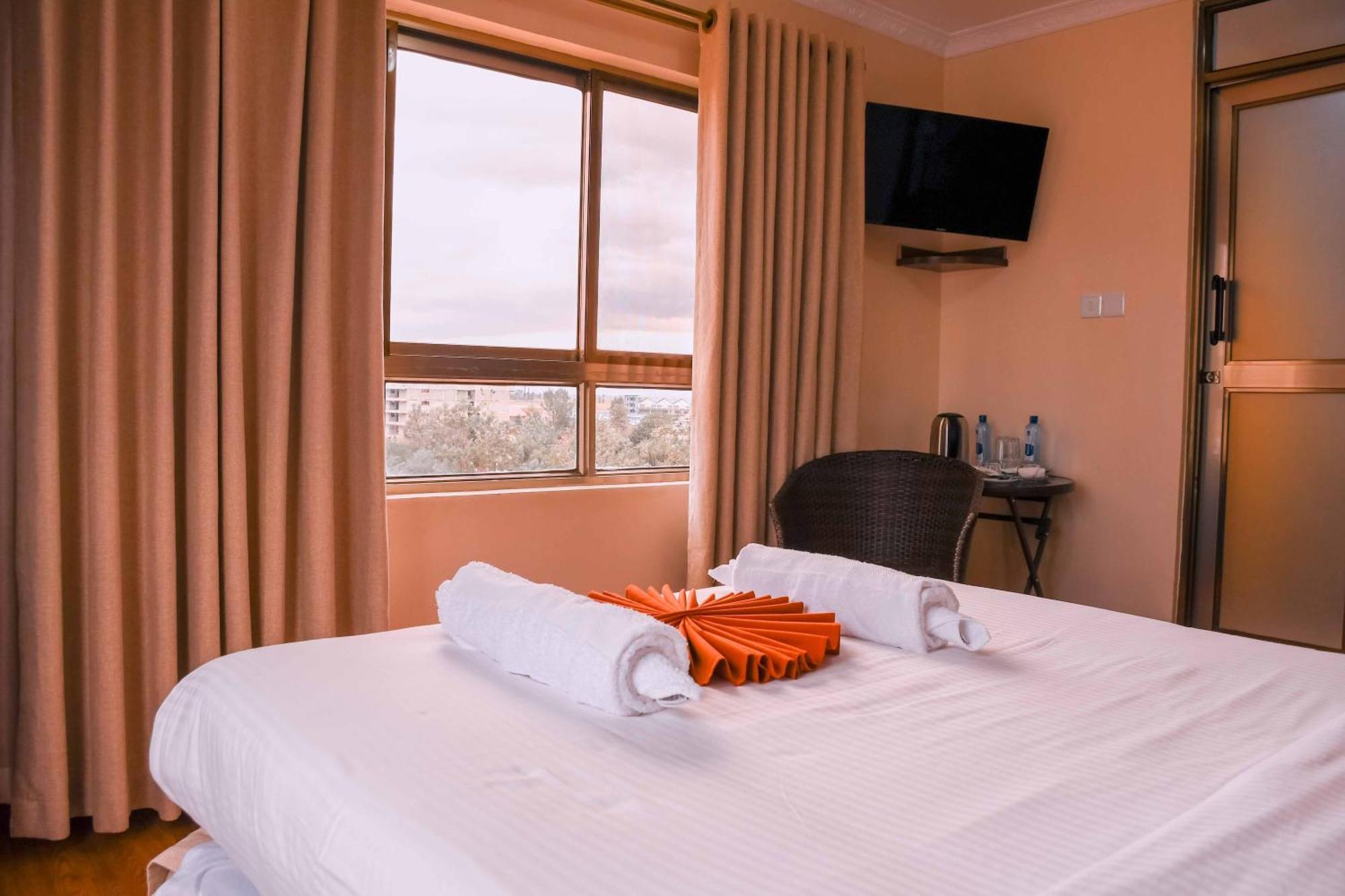 Buraha Zenoni Hotel And Resort ناكورو المظهر الخارجي الصورة