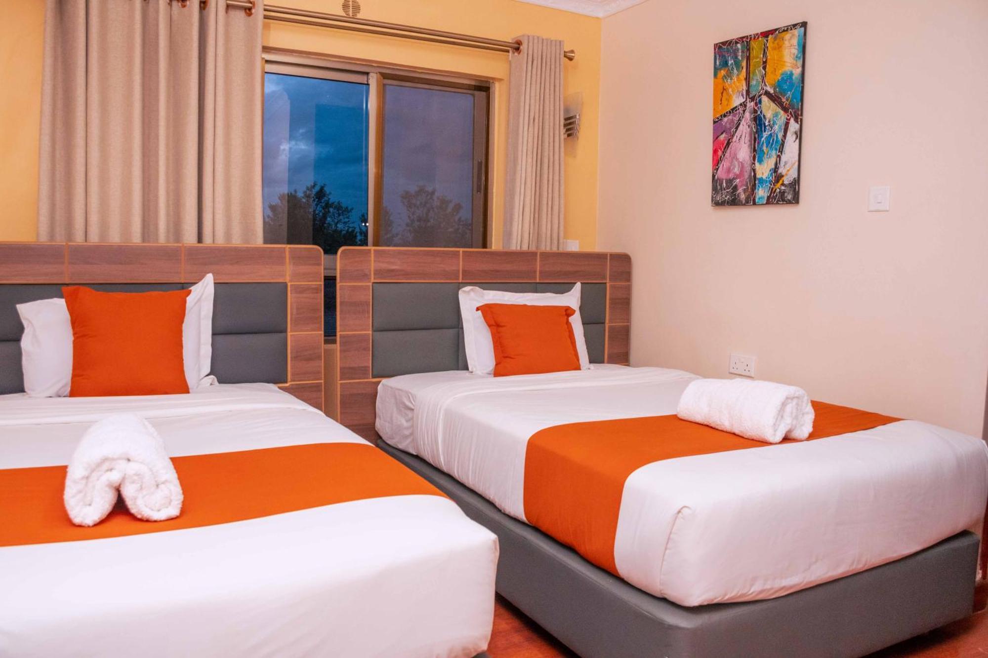 Buraha Zenoni Hotel And Resort ناكورو المظهر الخارجي الصورة