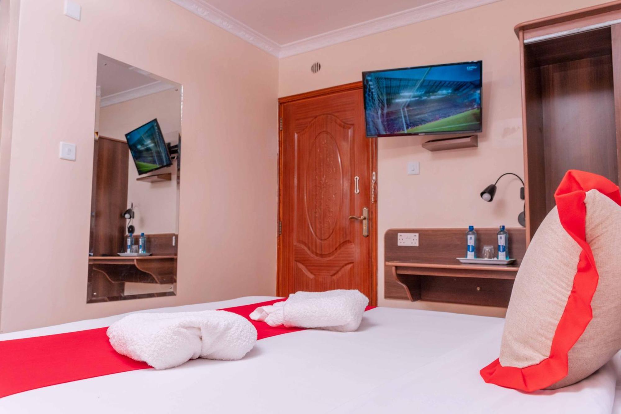 Buraha Zenoni Hotel And Resort ناكورو المظهر الخارجي الصورة